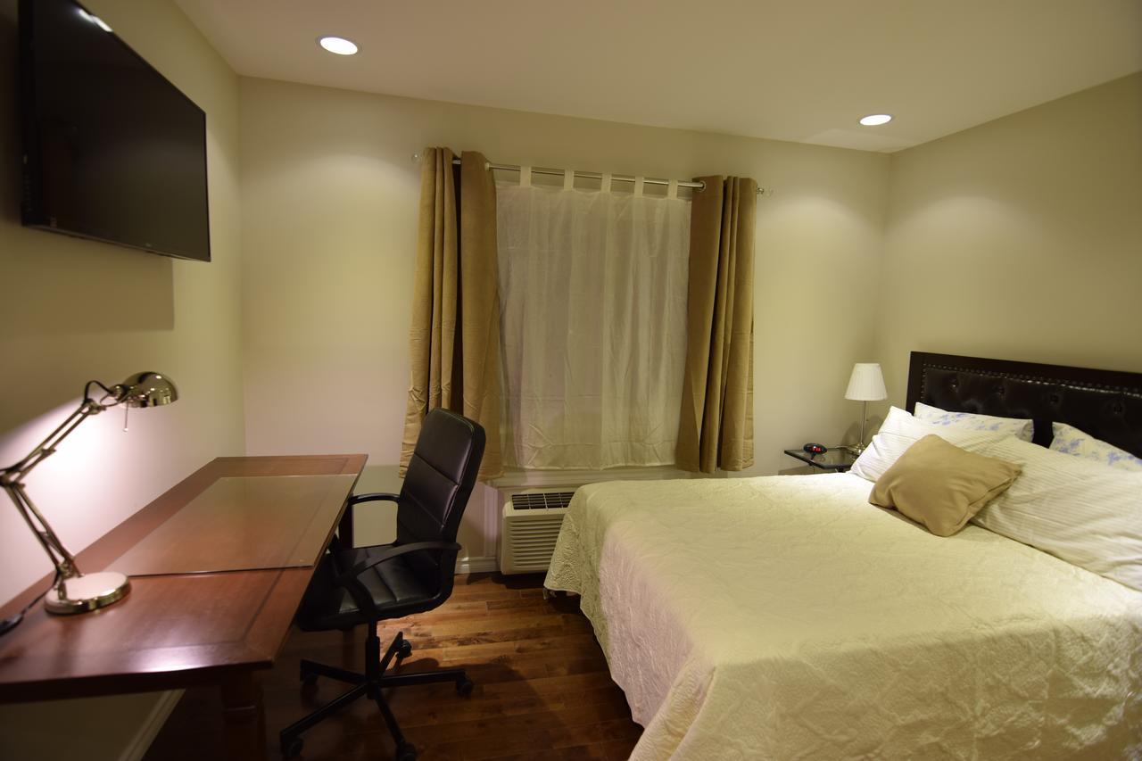 The Lion Inn & Suites Chetwynd Esterno foto
