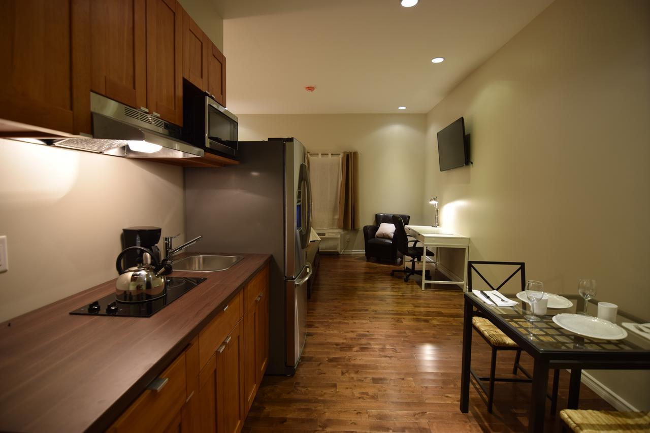 The Lion Inn & Suites Chetwynd Esterno foto